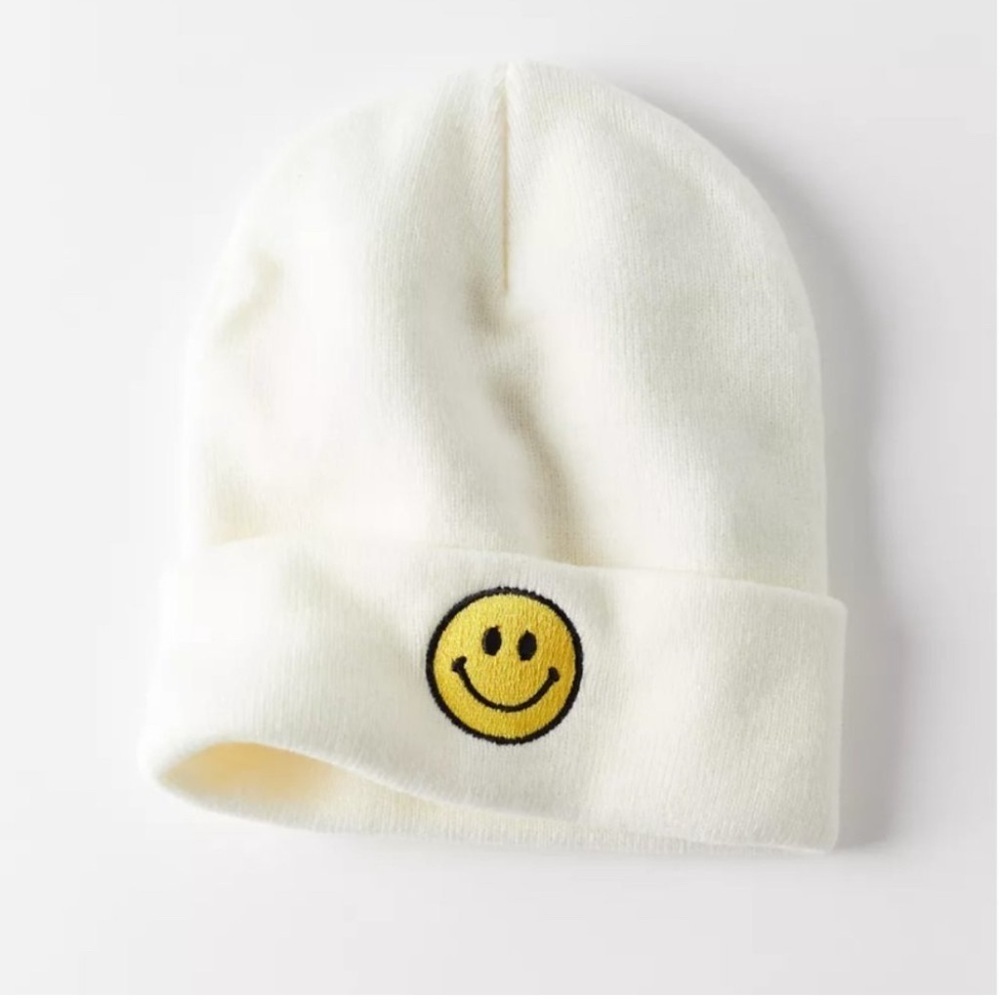 {NOT FOR SALE} ⛔️ Urban Outfitters UO Smiley Face 90s Y2K Embroidered Beanie